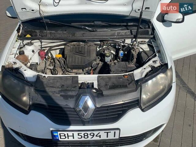 Белый Рено Логан, объемом двигателя 1.6 л и пробегом 205 тыс. км за 5300 $, фото 10 на Automoto.ua
