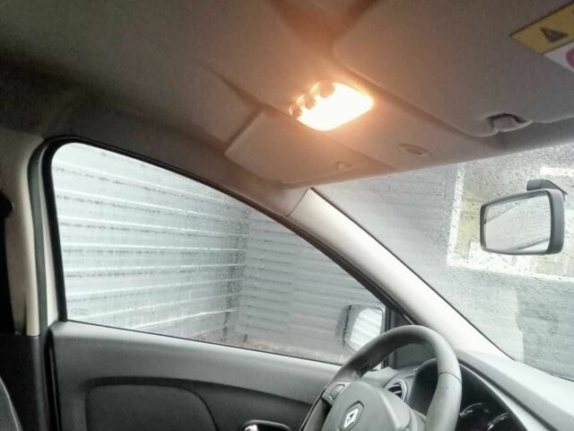 Білий Рено Логан, об'ємом двигуна 1.5 л та пробігом 195 тис. км за 6200 $, фото 3 на Automoto.ua