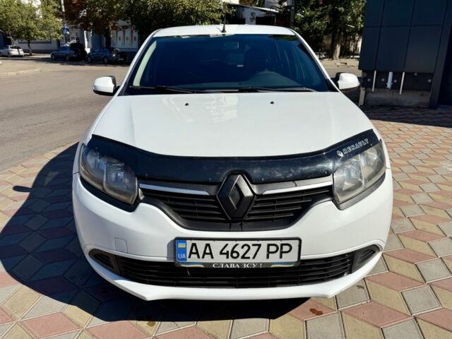 Білий Рено Логан, об'ємом двигуна 1.5 л та пробігом 250 тис. км за 5800 $, фото 1 на Automoto.ua