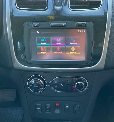 Белый Рено Логан, объемом двигателя 1.15 л и пробегом 178 тыс. км за 6800 $, фото 3 на Automoto.ua