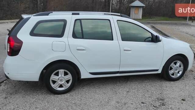 Білий Рено Логан, об'ємом двигуна 1.46 л та пробігом 165 тис. км за 9400 $, фото 11 на Automoto.ua