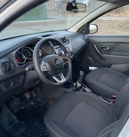 Белый Рено Логан, объемом двигателя 1.46 л и пробегом 100 тыс. км за 8099 $, фото 12 на Automoto.ua