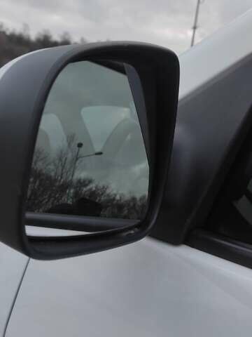 Білий Рено Логан, об'ємом двигуна 1.46 л та пробігом 165 тис. км за 9400 $, фото 6 на Automoto.ua