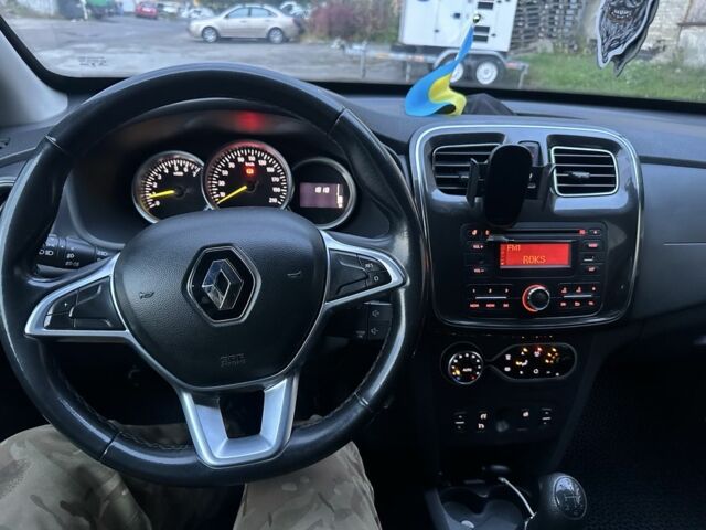 Рено Логан 2017 у Києві на Automoto.ua Білий Рено Логан, об'ємом двигуна 1.5 л та пробігом 300 тис. км за 8200 $, фото 10 на Automoto.ua