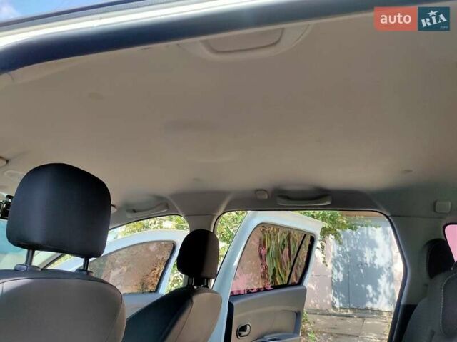 Белый Рено Логан, объемом двигателя 1.46 л и пробегом 178 тыс. км за 8700 $, фото 15 на Automoto.ua