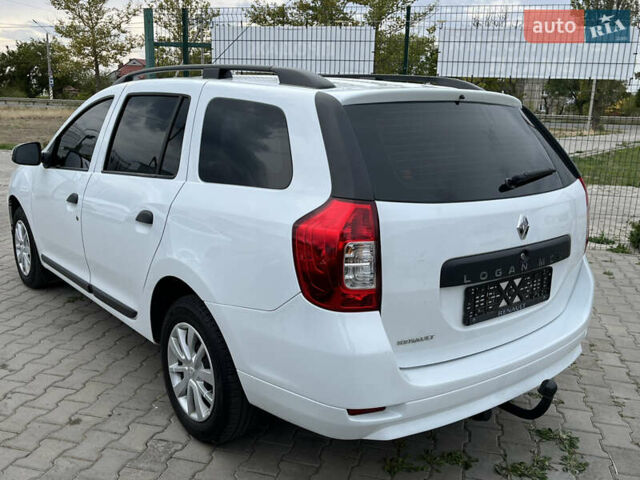 Белый Рено Логан, объемом двигателя 1.46 л и пробегом 178 тыс. км за 8400 $, фото 4 на Automoto.ua