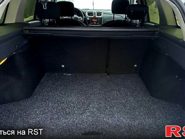 Белый Рено Логан, объемом двигателя 1.5 л и пробегом 740 тыс. км за 8800 $, фото 12 на Automoto.ua