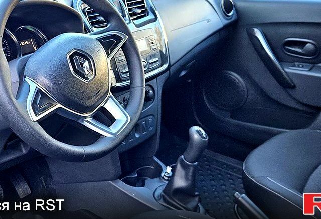 Белый Рено Логан, объемом двигателя 1.5 л и пробегом 740 тыс. км за 8800 $, фото 8 на Automoto.ua