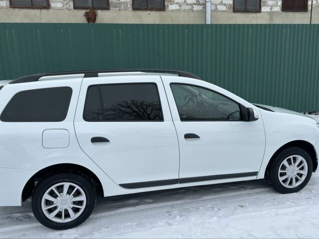 Белый Рено Логан, объемом двигателя 1.5 л и пробегом 73 тыс. км за 9700 $, фото 4 на Automoto.ua