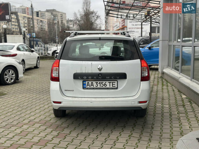 Білий Рено Логан, об'ємом двигуна 1.46 л та пробігом 300 тис. км за 5500 $, фото 5 на Automoto.ua