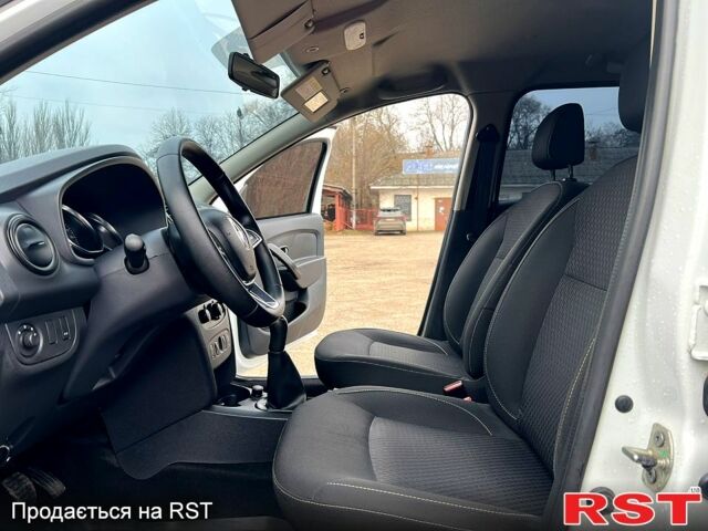 Белый Рено Логан, объемом двигателя 15 л и пробегом 89 тыс. км за 9700 $, фото 7 на Automoto.ua