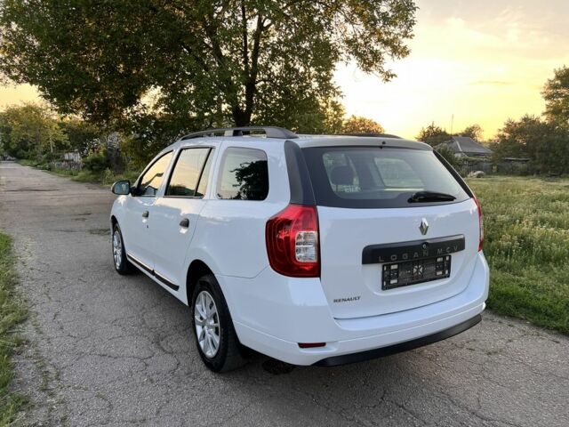 Білий Рено Логан, об'ємом двигуна 1.5 л та пробігом 56 тис. км за 9980 $, фото 4 на Automoto.ua