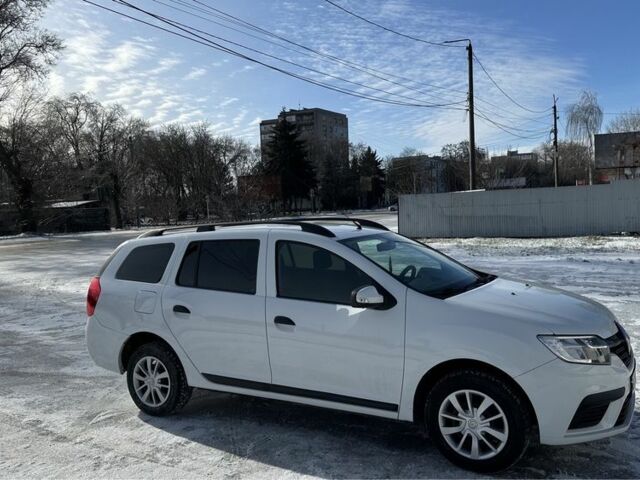 Белый Рено Логан, объемом двигателя 1.5 л и пробегом 74 тыс. км за 8800 $, фото 9 на Automoto.ua