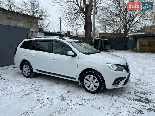 Білий Рено Логан, об'ємом двигуна 1.46 л та пробігом 70 тис. км за 10200 $, фото 6 на Automoto.ua