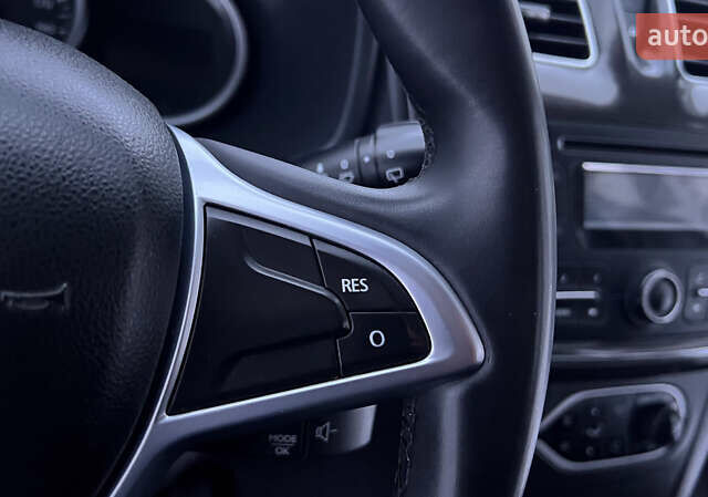 Білий Рено Логан, об'ємом двигуна 1.46 л та пробігом 70 тис. км за 10500 $, фото 23 на Automoto.ua