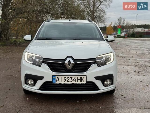 Белый Рено Логан, объемом двигателя 0.9 л и пробегом 73 тыс. км за 9000 $, фото 2 на Automoto.ua