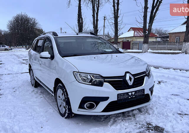 Білий Рено Логан, об'ємом двигуна 1.46 л та пробігом 70 тис. км за 10500 $, фото 7 на Automoto.ua