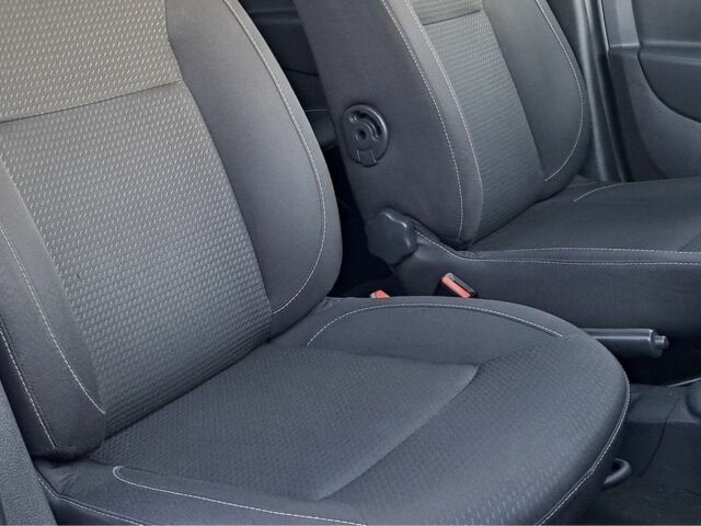 Белый Рено Логан, объемом двигателя 1.5 л и пробегом 73 тыс. км за 10300 $, фото 11 на Automoto.ua