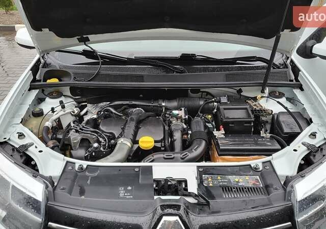 Білий Рено Логан, об'ємом двигуна 1.46 л та пробігом 94 тис. км за 8900 $, фото 21 на Automoto.ua