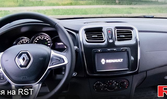 Білий Рено Логан, об'ємом двигуна 1.5 л та пробігом 52 тис. км за 10900 $, фото 5 на Automoto.ua