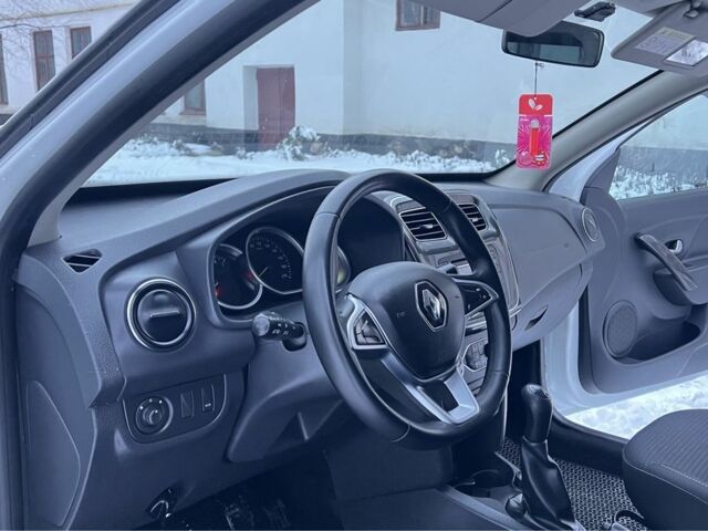 Білий Рено Логан, об'ємом двигуна 1.5 л та пробігом 70 тис. км за 10500 $, фото 8 на Automoto.ua