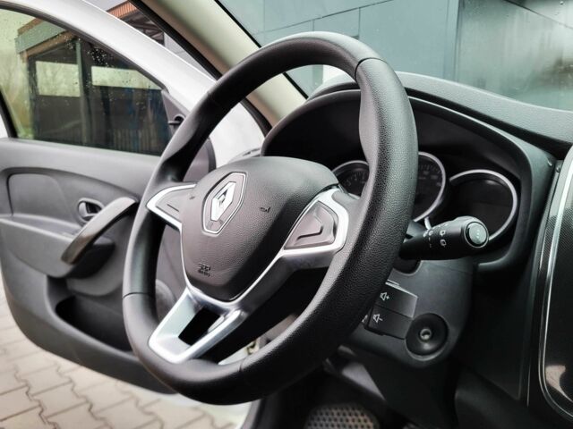 Білий Рено Логан, об'ємом двигуна 1.5 л та пробігом 94 тис. км за 8900 $, фото 18 на Automoto.ua