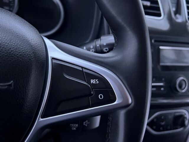 Білий Рено Логан, об'ємом двигуна 1.5 л та пробігом 70 тис. км за 10500 $, фото 20 на Automoto.ua