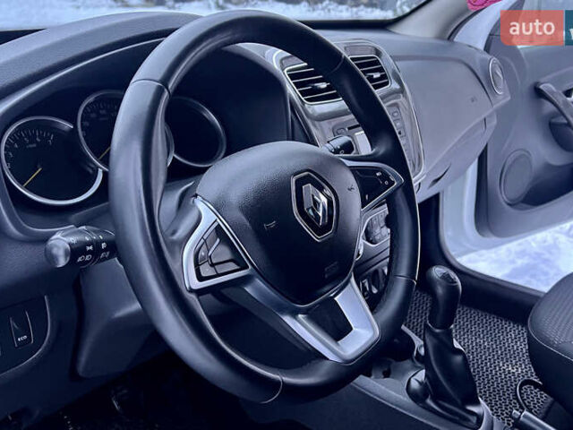 Білий Рено Логан, об'ємом двигуна 1.46 л та пробігом 70 тис. км за 10500 $, фото 10 на Automoto.ua