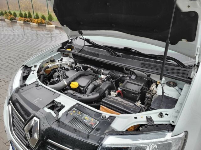 Білий Рено Логан, об'ємом двигуна 1.5 л та пробігом 94 тис. км за 8900 $, фото 20 на Automoto.ua