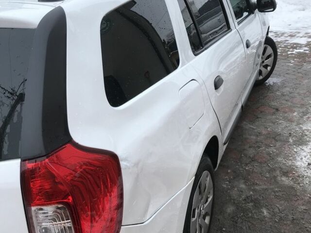 Білий Рено Логан, об'ємом двигуна 1.5 л та пробігом 120 тис. км за 3850 $, фото 7 на Automoto.ua