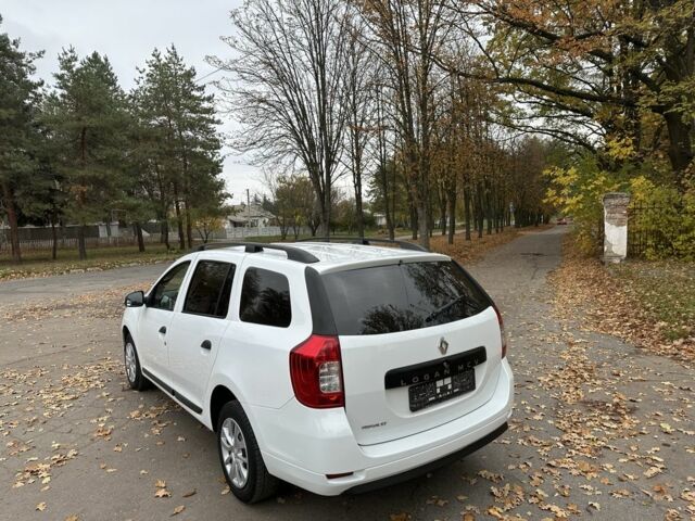 Белый Рено Логан, объемом двигателя 1.5 л и пробегом 73 тыс. км за 10300 $, фото 5 на Automoto.ua