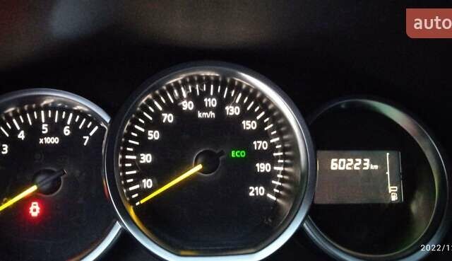 Білий Рено Логан, об'ємом двигуна 1.5 л та пробігом 60 тис. км за 12500 $, фото 3 на Automoto.ua