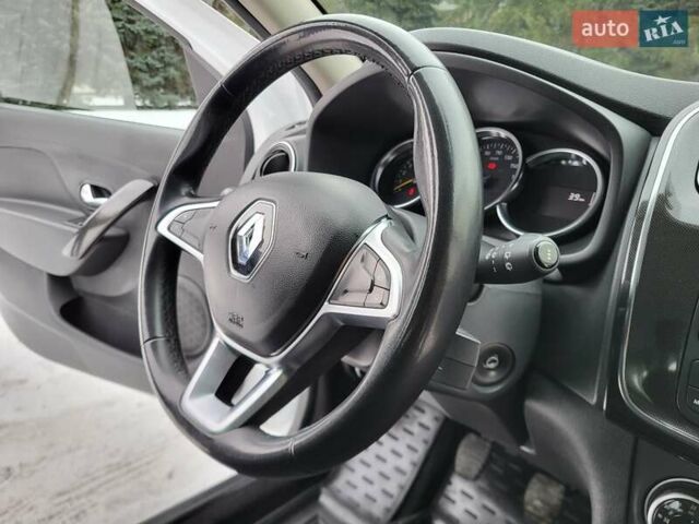 Белый Рено Логан, объемом двигателя 1.46 л и пробегом 94 тыс. км за 11900 $, фото 2 на Automoto.ua