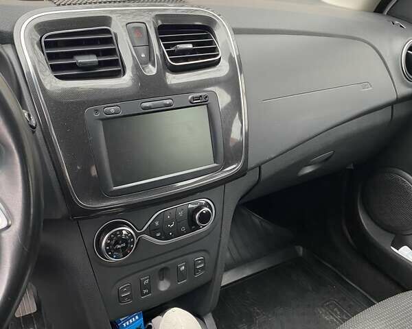 Белый Рено Логан, объемом двигателя 1.46 л и пробегом 86 тыс. км за 11200 $, фото 10 на Automoto.ua