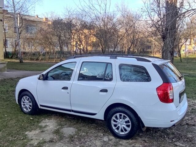 Белый Рено Логан, объемом двигателя 0 л и пробегом 59 тыс. км за 10600 $, фото 3 на Automoto.ua