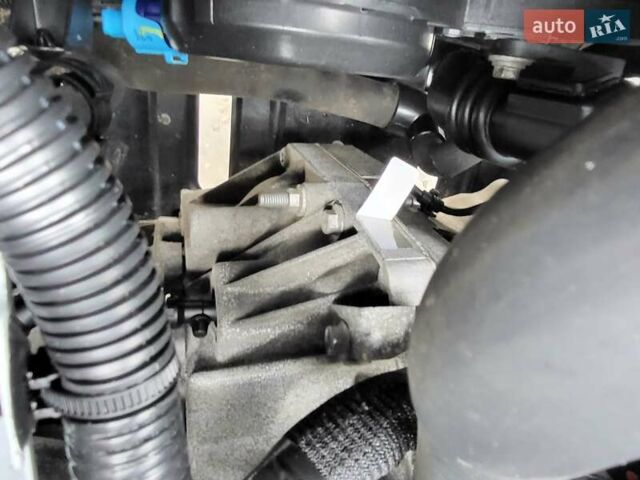 Білий Рено Логан, об'ємом двигуна 1.46 л та пробігом 125 тис. км за 10700 $, фото 33 на Automoto.ua