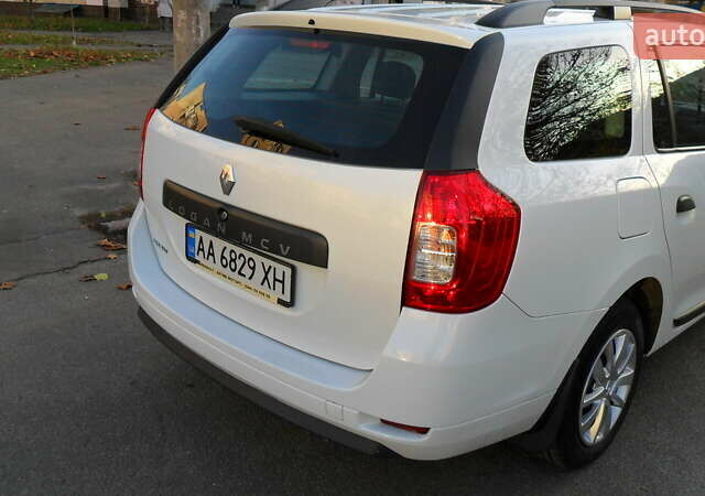 Белый Рено Логан, объемом двигателя 1.5 л и пробегом 128 тыс. км за 8400 $, фото 7 на Automoto.ua