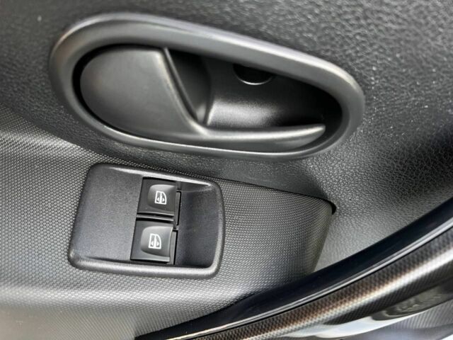 Белый Рено Логан, объемом двигателя 0 л и пробегом 69 тыс. км за 10700 $, фото 9 на Automoto.ua