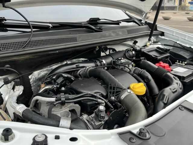 Белый Рено Логан, объемом двигателя 0 л и пробегом 69 тыс. км за 10700 $, фото 16 на Automoto.ua