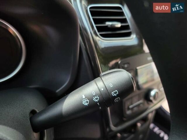 Білий Рено Логан, об'ємом двигуна 1.46 л та пробігом 70 тис. км за 10900 $, фото 41 на Automoto.ua