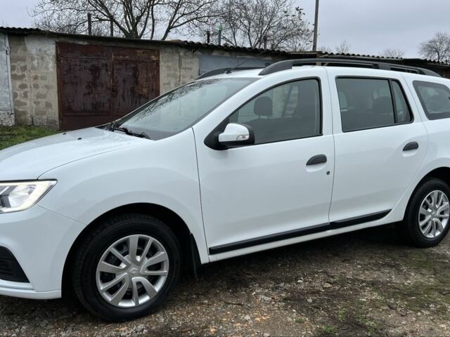 Белый Рено Логан, объемом двигателя 1.5 л и пробегом 63 тыс. км за 10500 $, фото 5 на Automoto.ua