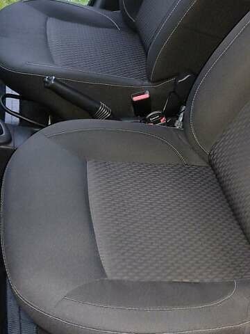 Белый Рено Логан, объемом двигателя 1.46 л и пробегом 69 тыс. км за 11500 $, фото 3 на Automoto.ua