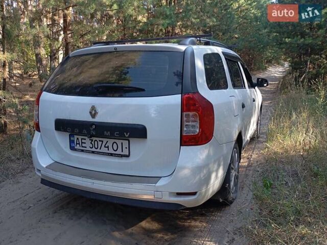 Белый Рено Логан, объемом двигателя 0.9 л и пробегом 82 тыс. км за 9500 $, фото 8 на Automoto.ua