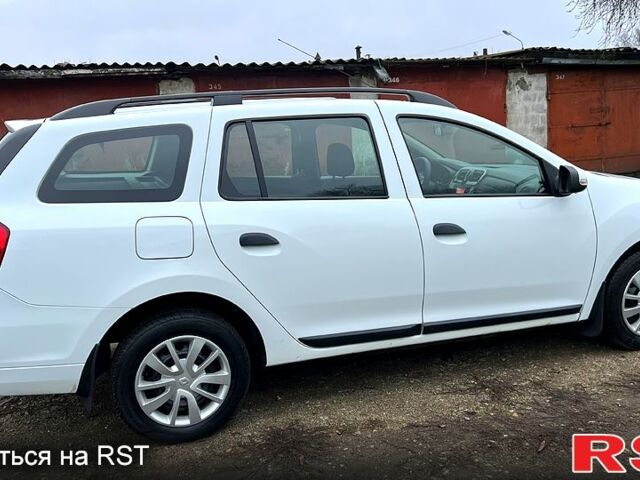 Белый Рено Логан, объемом двигателя 1.5 л и пробегом 63 тыс. км за 9800 $, фото 2 на Automoto.ua
