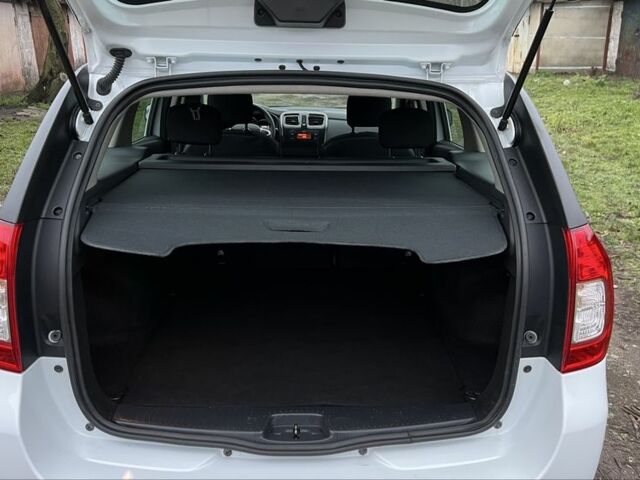 Белый Рено Логан, объемом двигателя 1.5 л и пробегом 63 тыс. км за 10500 $, фото 20 на Automoto.ua