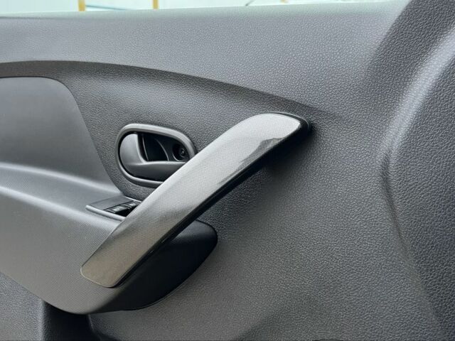 Белый Рено Логан, объемом двигателя 1.5 л и пробегом 63 тыс. км за 10500 $, фото 16 на Automoto.ua