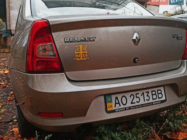 Бежевый Рено Логан, объемом двигателя 1.39 л и пробегом 102 тыс. км за 5800 $, фото 4 на Automoto.ua