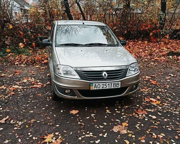 Бежевый Рено Логан, объемом двигателя 1.39 л и пробегом 102 тыс. км за 5800 $, фото 5 на Automoto.ua