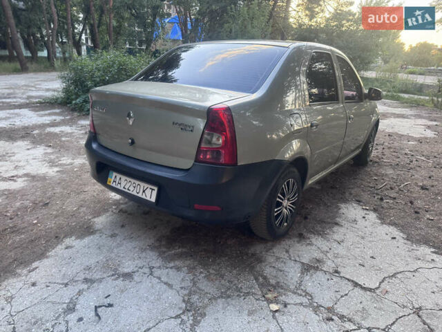 Бежевий Рено Логан, об'ємом двигуна 1.39 л та пробігом 277 тис. км за 3300 $, фото 4 на Automoto.ua