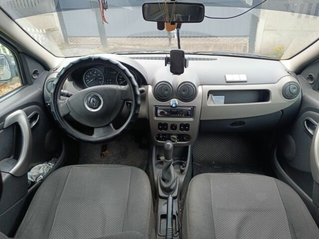 Бежевый Рено Логан, объемом двигателя 1.4 л и пробегом 180 тыс. км за 4600 $, фото 6 на Automoto.ua